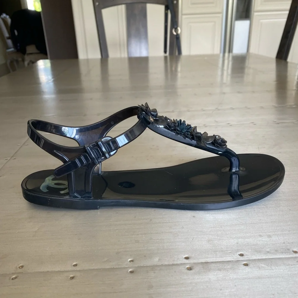 CHANEL preowned box